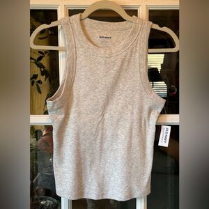 NWT Old Navy Women Light Gray Snug Crop Tank Top Size Medium
